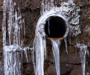 frozen-pipe-burst-prevention-aurora-il